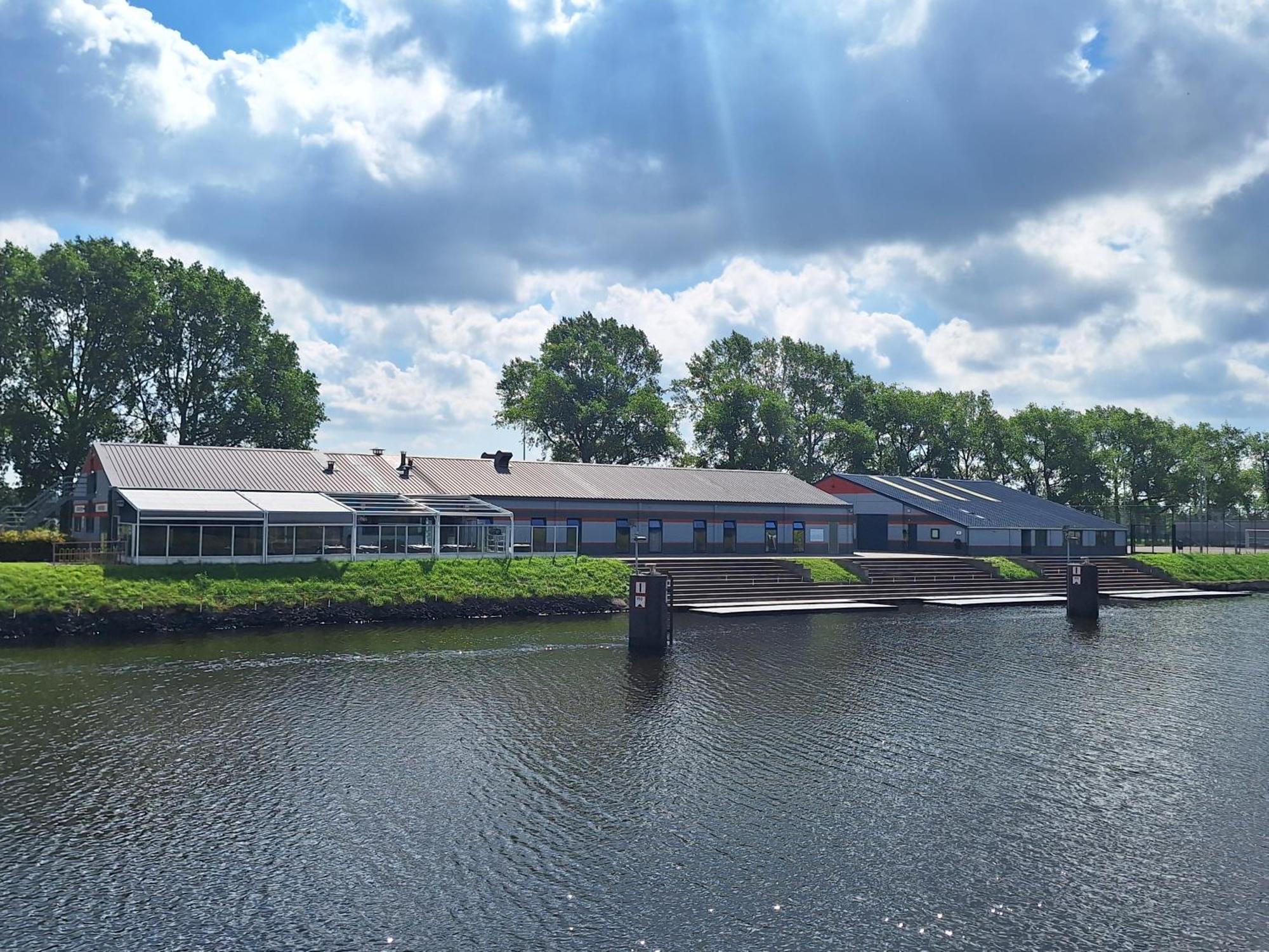 Herdersbrug Youth Hostel Bruges Esterno foto