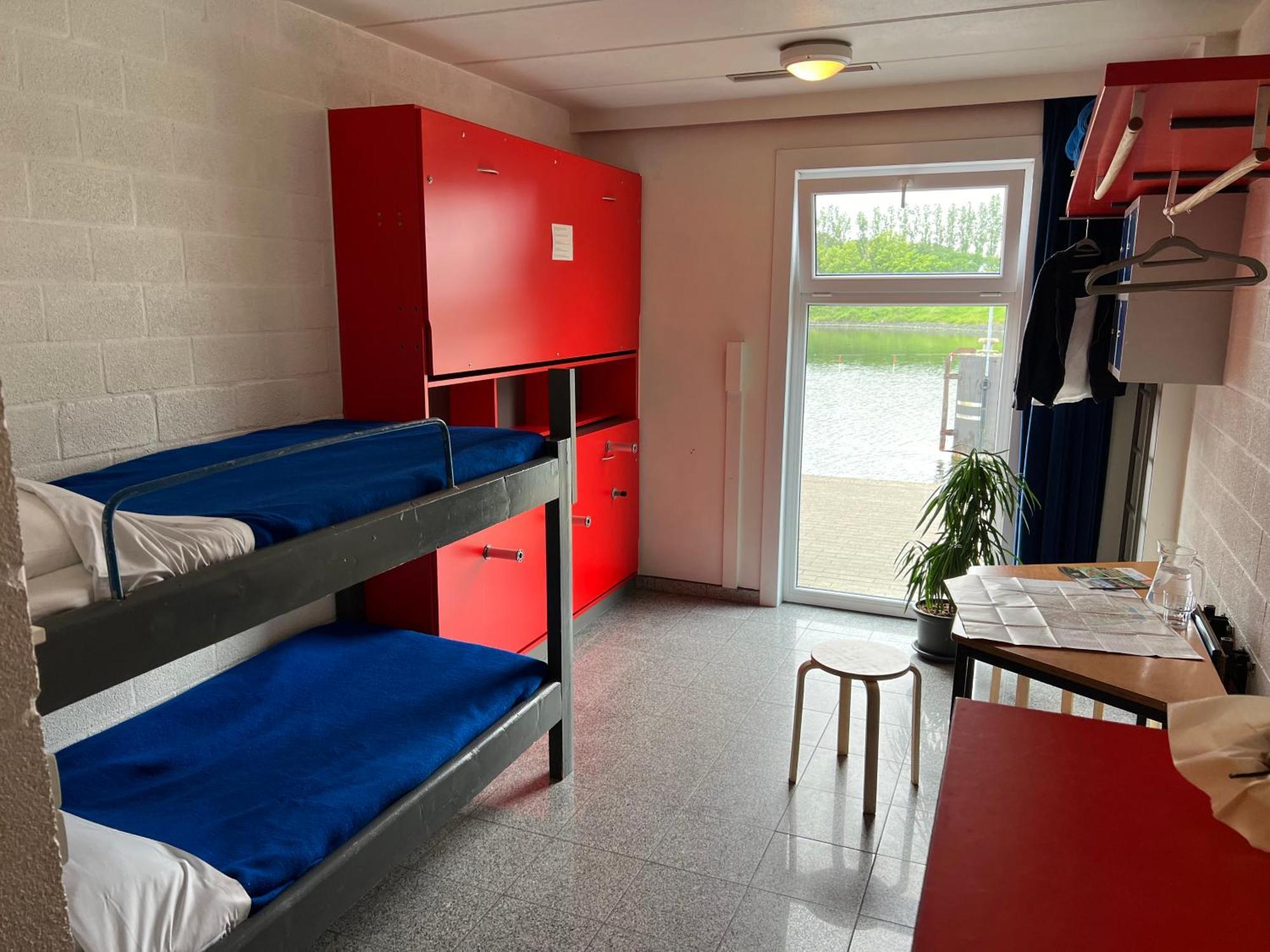 Herdersbrug Youth Hostel Bruges Esterno foto