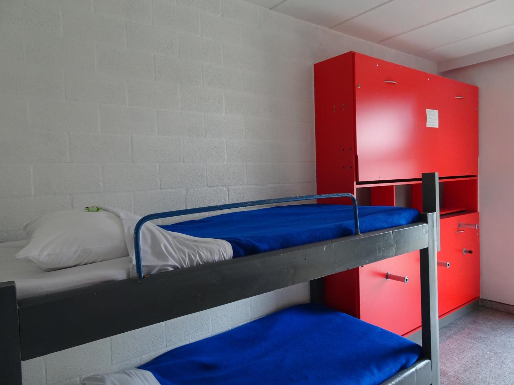 Herdersbrug Youth Hostel Bruges Esterno foto