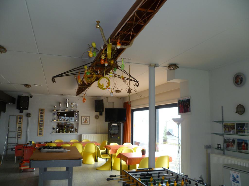 Herdersbrug Youth Hostel Bruges Esterno foto