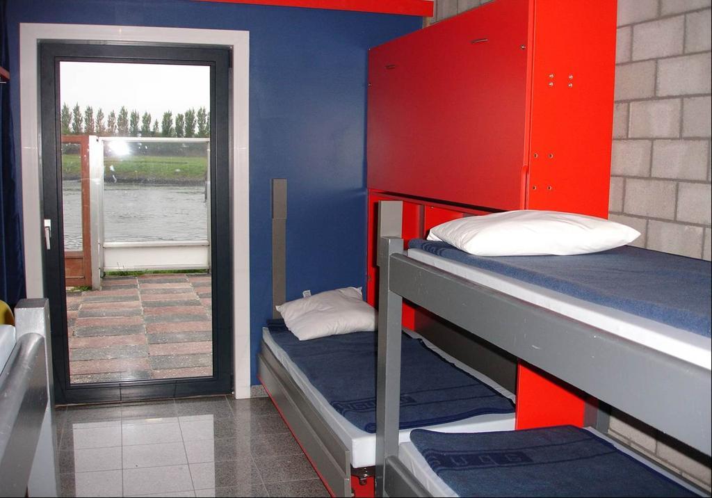 Herdersbrug Youth Hostel Bruges Camera foto